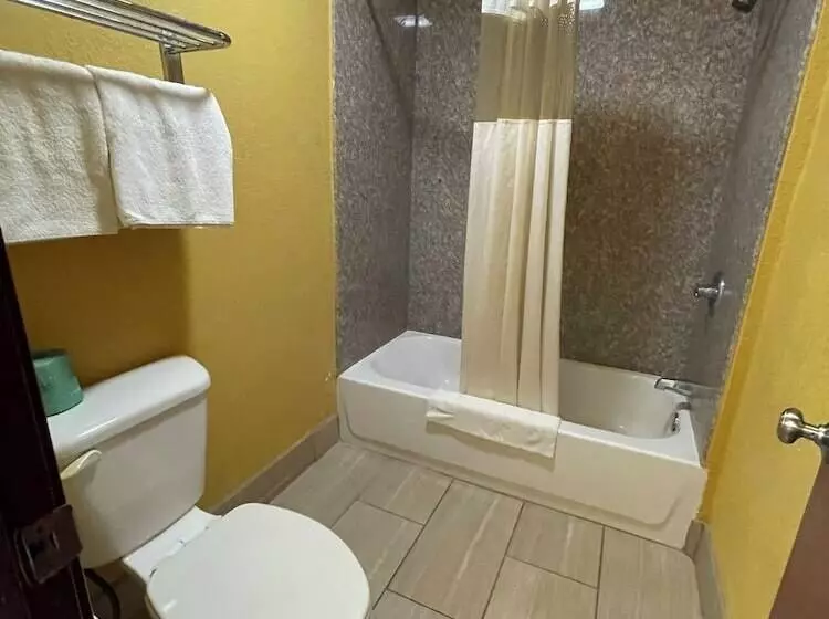 Motelli Budget Inn Ada