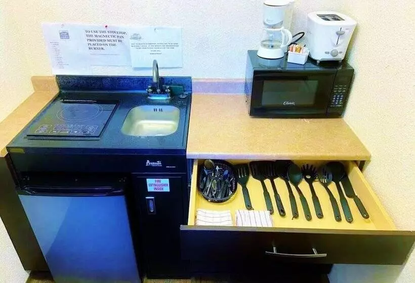 Motelli Grande Mountain Lodge