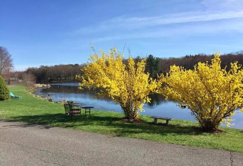 Motelli Lake Moc A Tek Inn