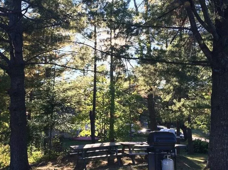 Motelli Pinedale Inn