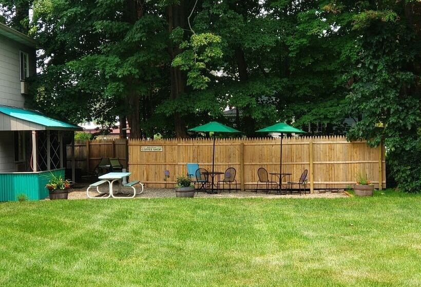 مُتل Roosevelt Inn Of Hyde Park