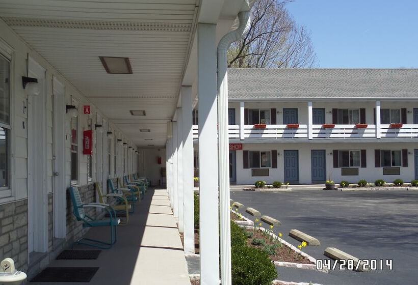 مُتل Roosevelt Inn Of Hyde Park