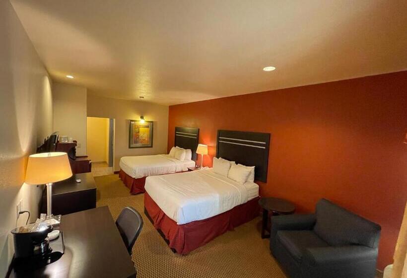 モーテル Sunbridge Inn And Suites