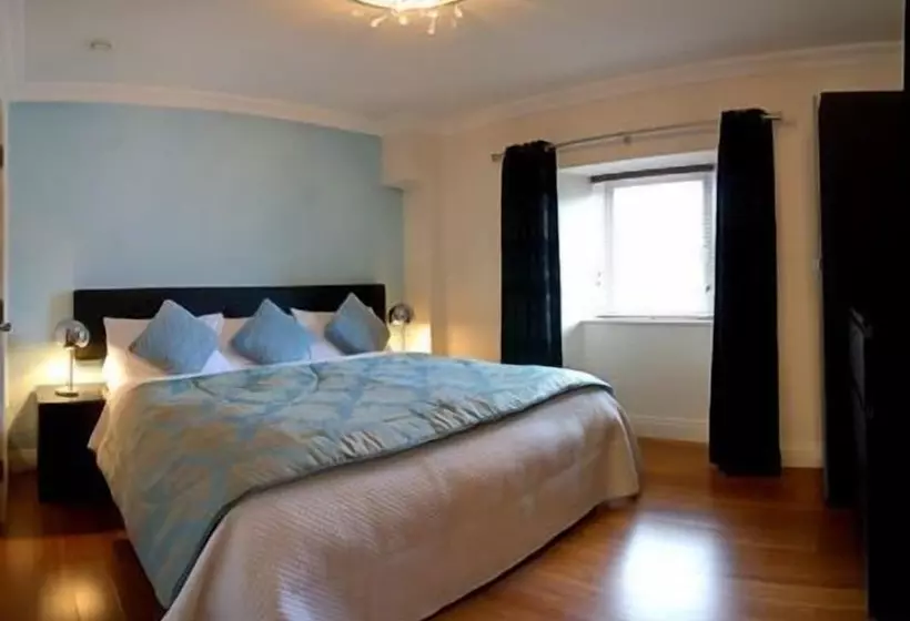 Majatalo Elephant Guest House