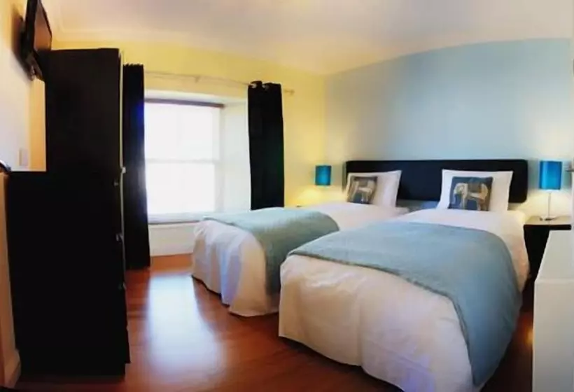 Majatalo Elephant Guest House