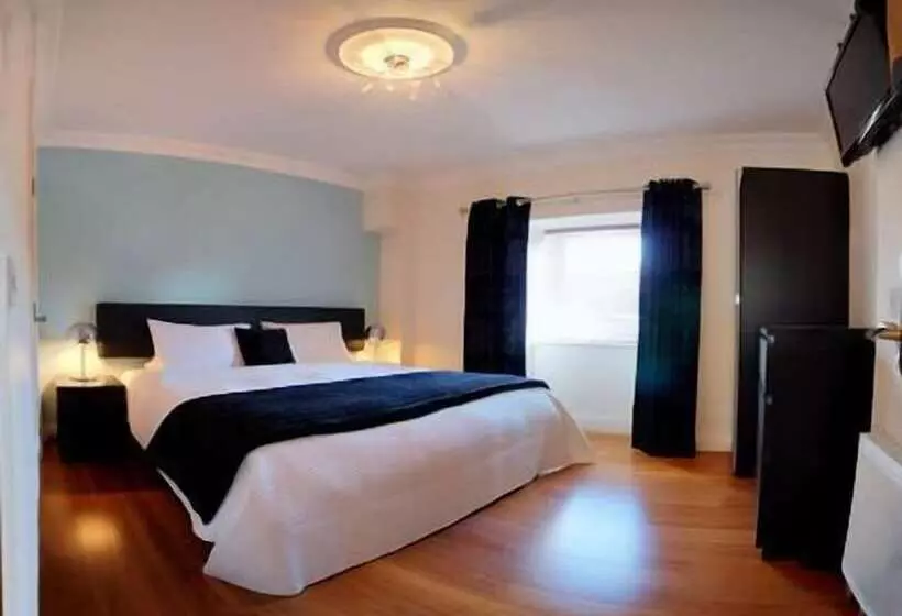 Majatalo Elephant Guest House