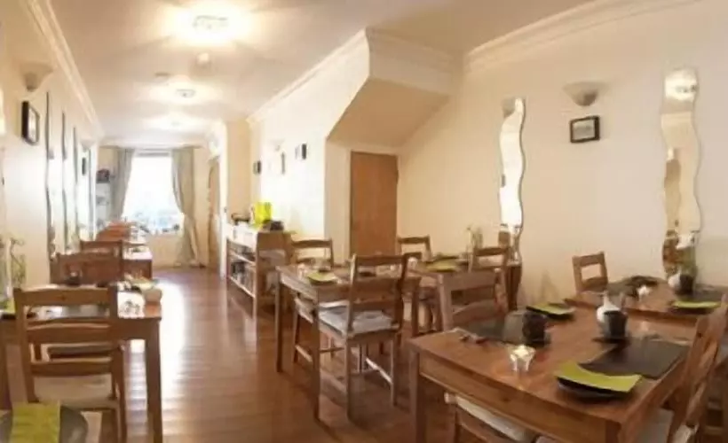 Majatalo Elephant Guest House