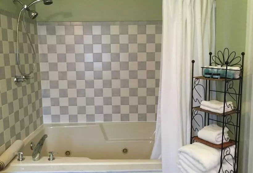 ペンション Elmwood House