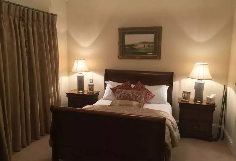 ペンション Sawgrass Guesthouse