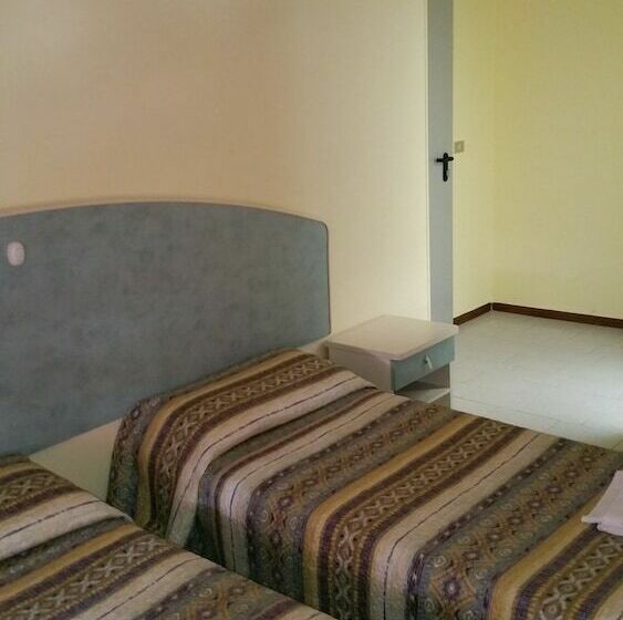 پانسیون Villa Lorena