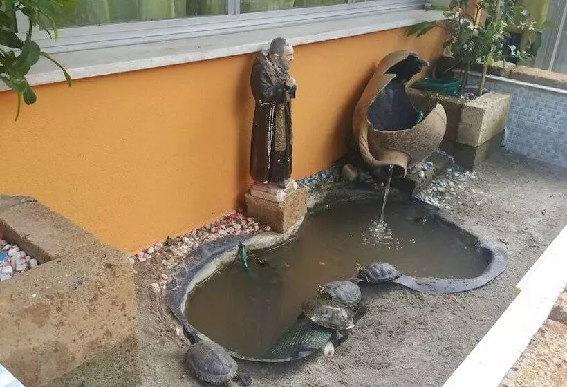 پانسیون Villa Lorena