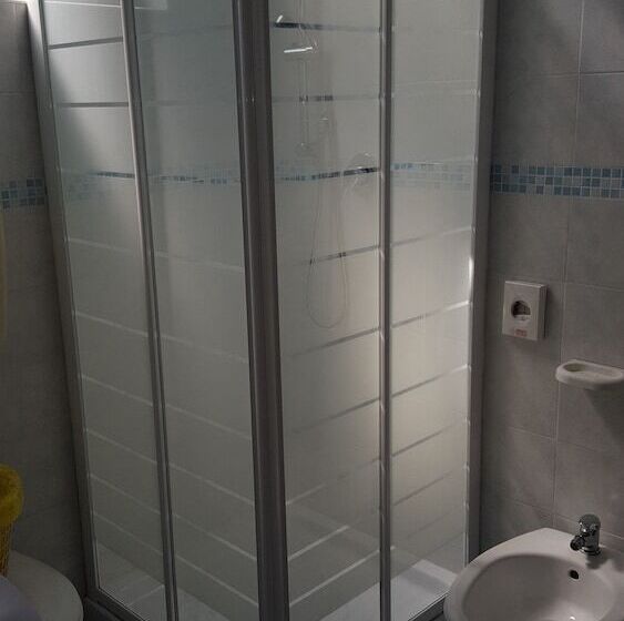 پانسیون Villa Lorena