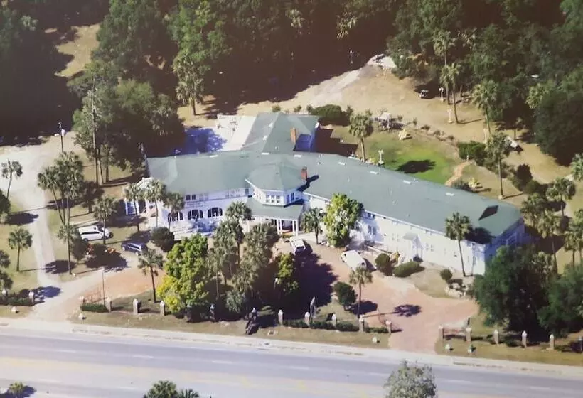 Putnam Lodge Hotel And Spa