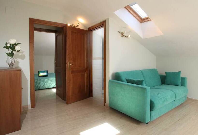 Резиденция Villa Poggio Chiaro