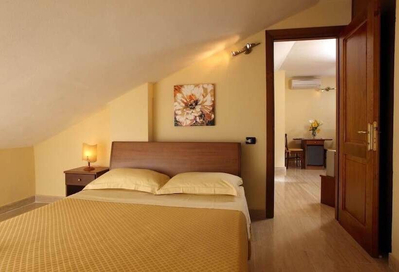 Резиденция Villa Poggio Chiaro