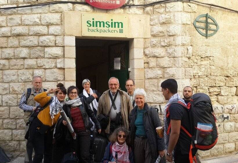 Simsim Guesthouse   Hostel