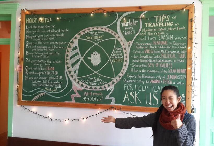 Simsim Guesthouse   Hostel