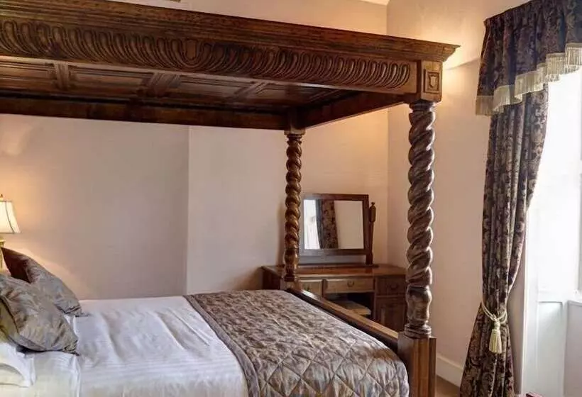 The Brigands Inn