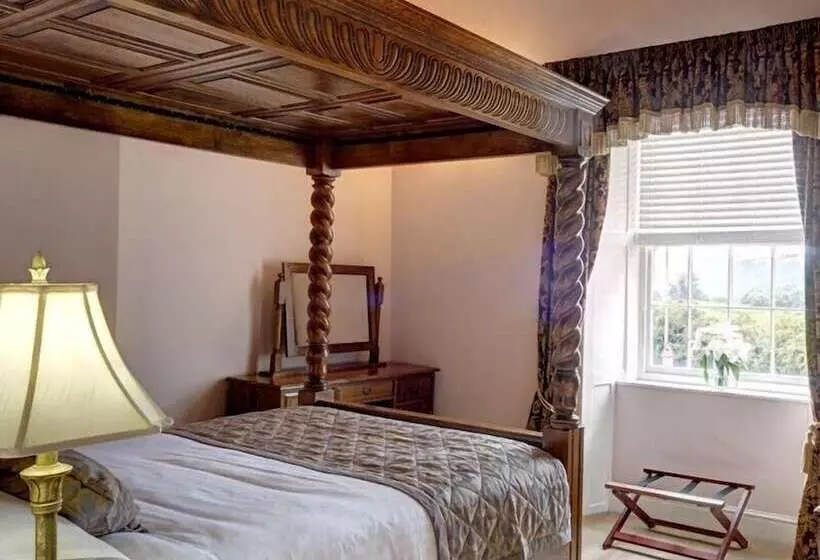 The Brigands Inn