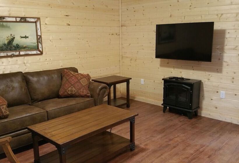 The Lodge At Van Hook