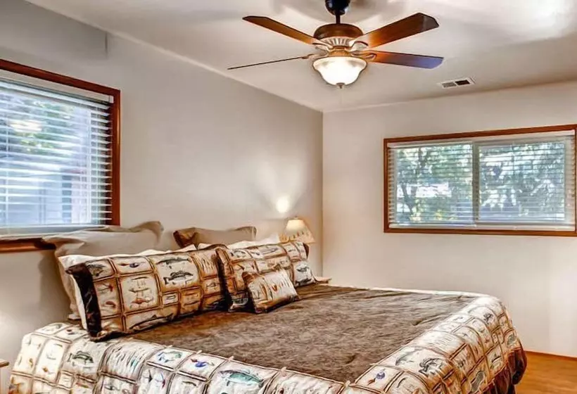 Yosemite Scenic Wonders   Bass Lake Area