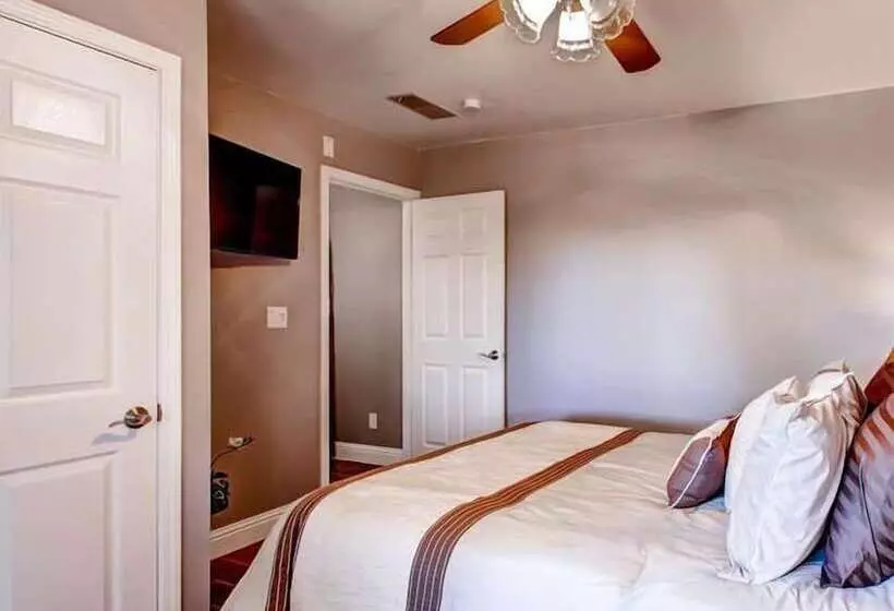 Yosemite Scenic Wonders   Bass Lake Area