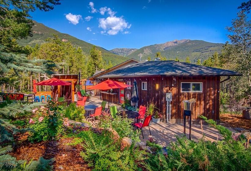 تختخواب و صبحانه Earl Grey Lodge