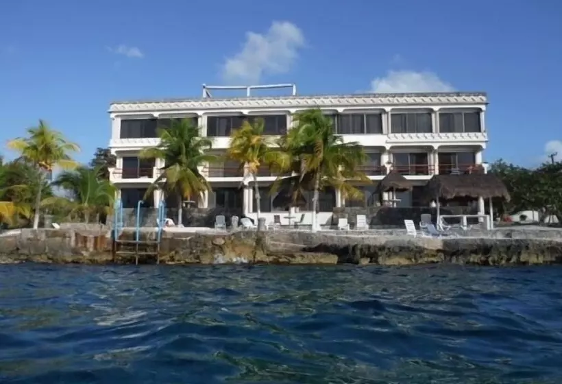 Condumel Condominiums