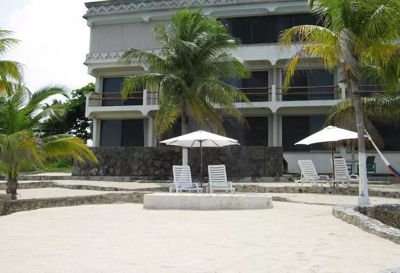 Condumel Condominiums