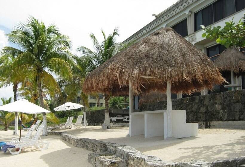 Condumel Condominiums