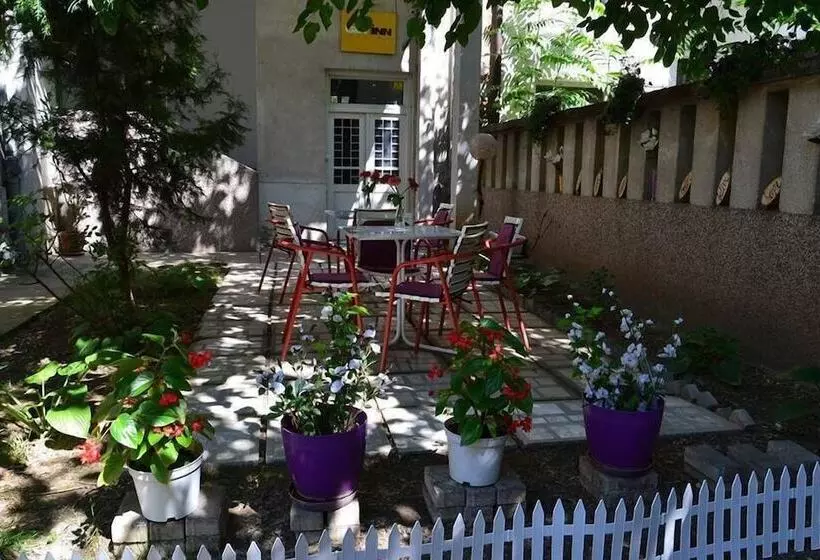 Get Inn Hostel Skopje