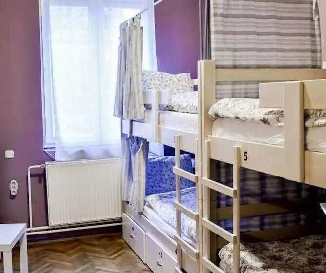 Get Inn Hostel Skopje
