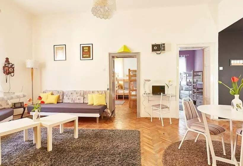 Get Inn Hostel Skopje