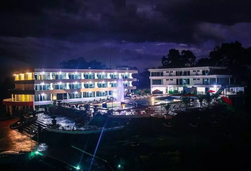 Hotelli Christian Resort