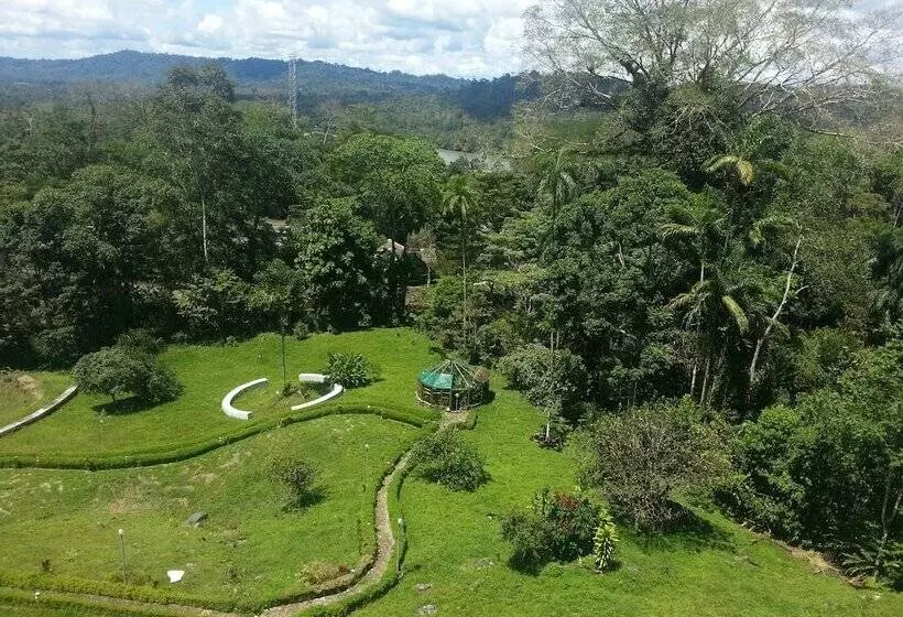 Hotelli Christian Resort