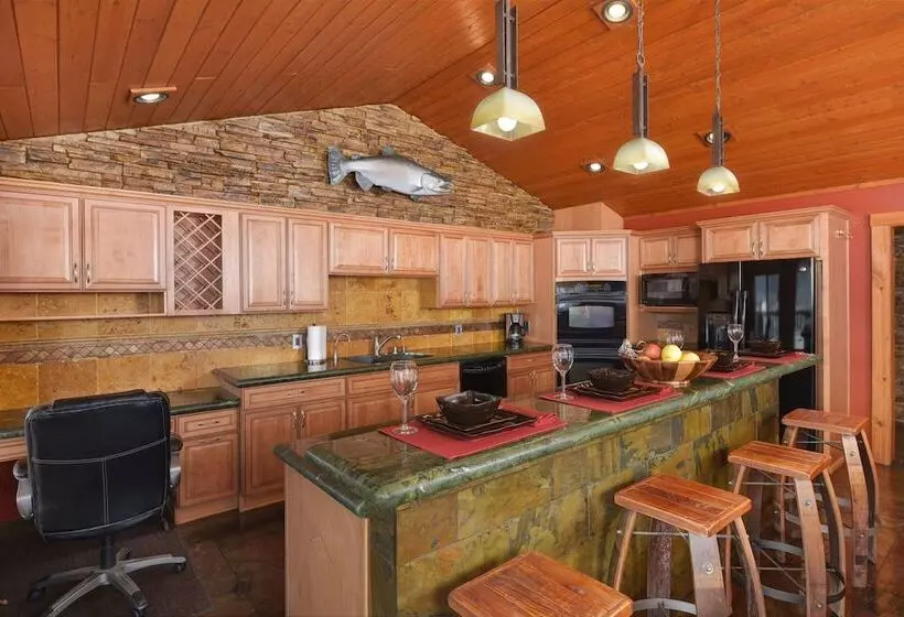 Hotelli Safari Lodge