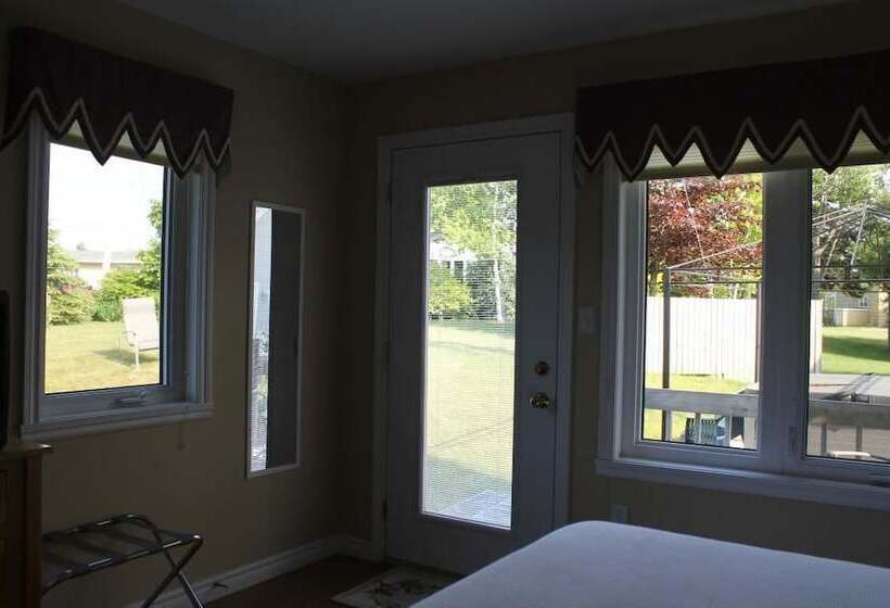 Mackenzie House B&b By Elevate Rooms