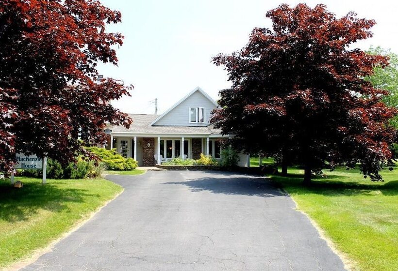 Mackenzie House B&b By Elevate Rooms