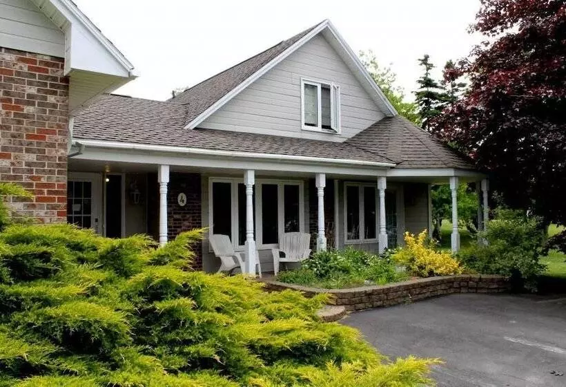 Mackenzie House B&b By Elevate Rooms
