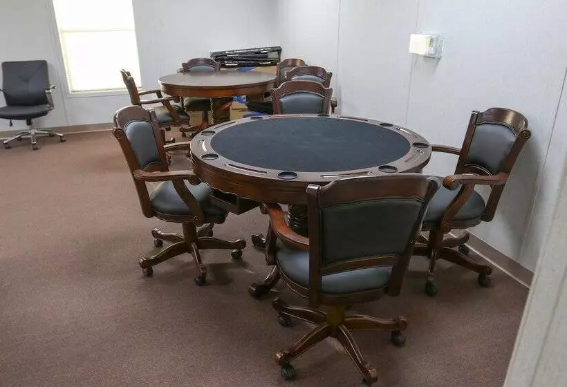 Motelli Cuero Oilfield Housing