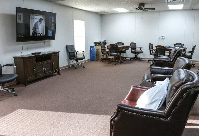 Мотель Cuero Oilfield Housing