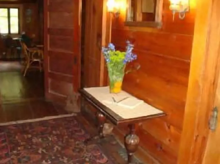 ペンション Chestnut Lodge