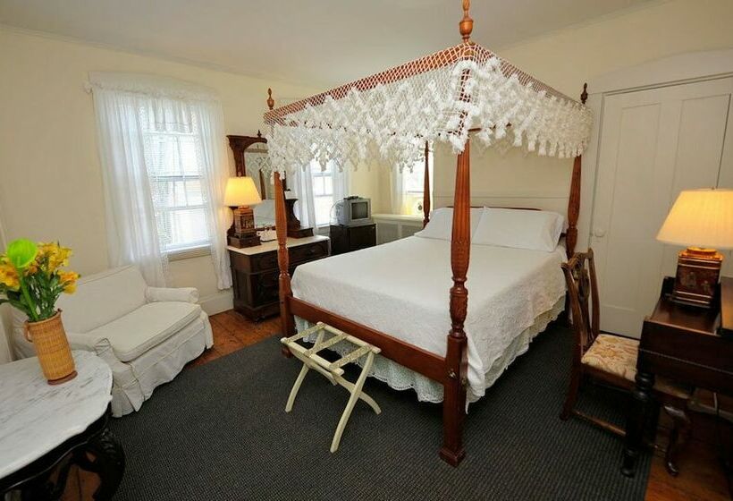 Пансион Languedoc Inn & 3 Hussey St Guest House