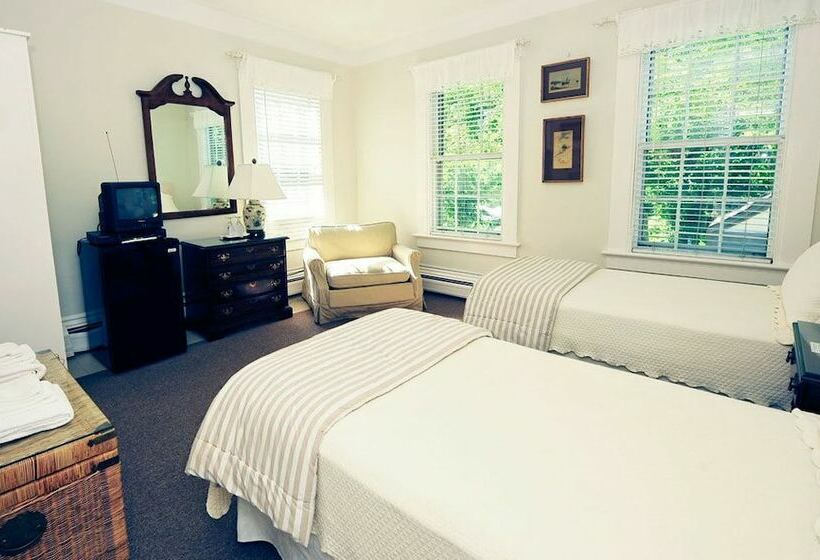 Пансион Languedoc Inn & 3 Hussey St Guest House