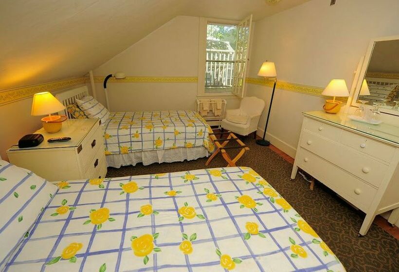 Пансион Languedoc Inn & 3 Hussey St Guest House