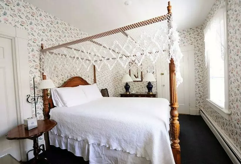 ペンション Languedoc Inn & 3 Hussey St Guest House