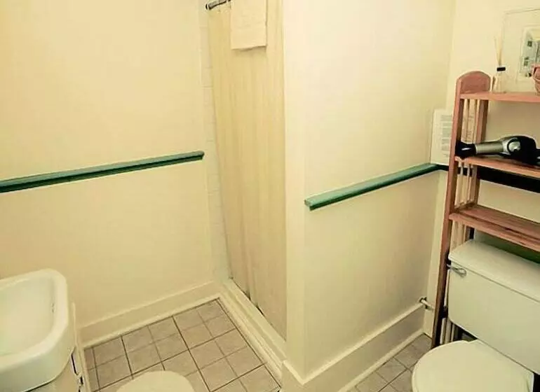 ペンション Languedoc Inn & 3 Hussey St Guest House