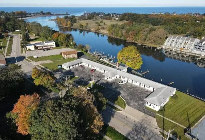 Riverside Motel And Marina Manistee