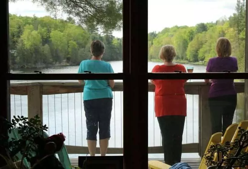 Sunny Rock B&b Haliburton