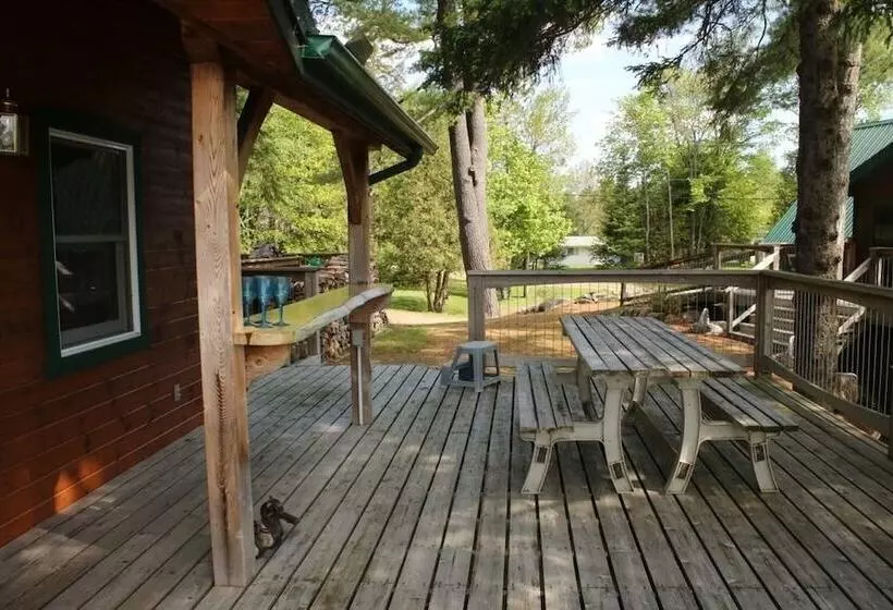 Sunny Rock B&b Haliburton